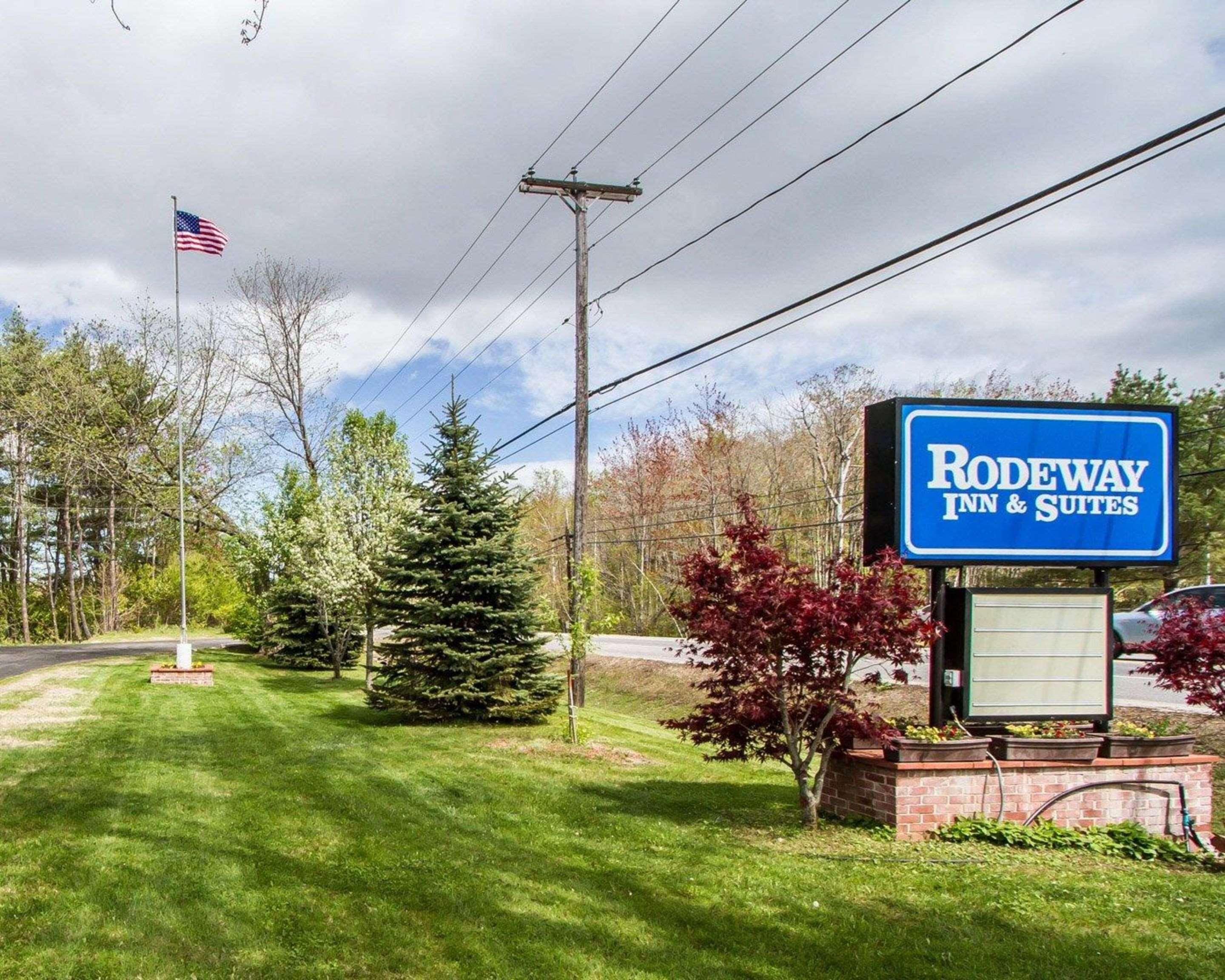 Rodeway Inn&Suites Brunswick near Hwy 1 Exterior foto