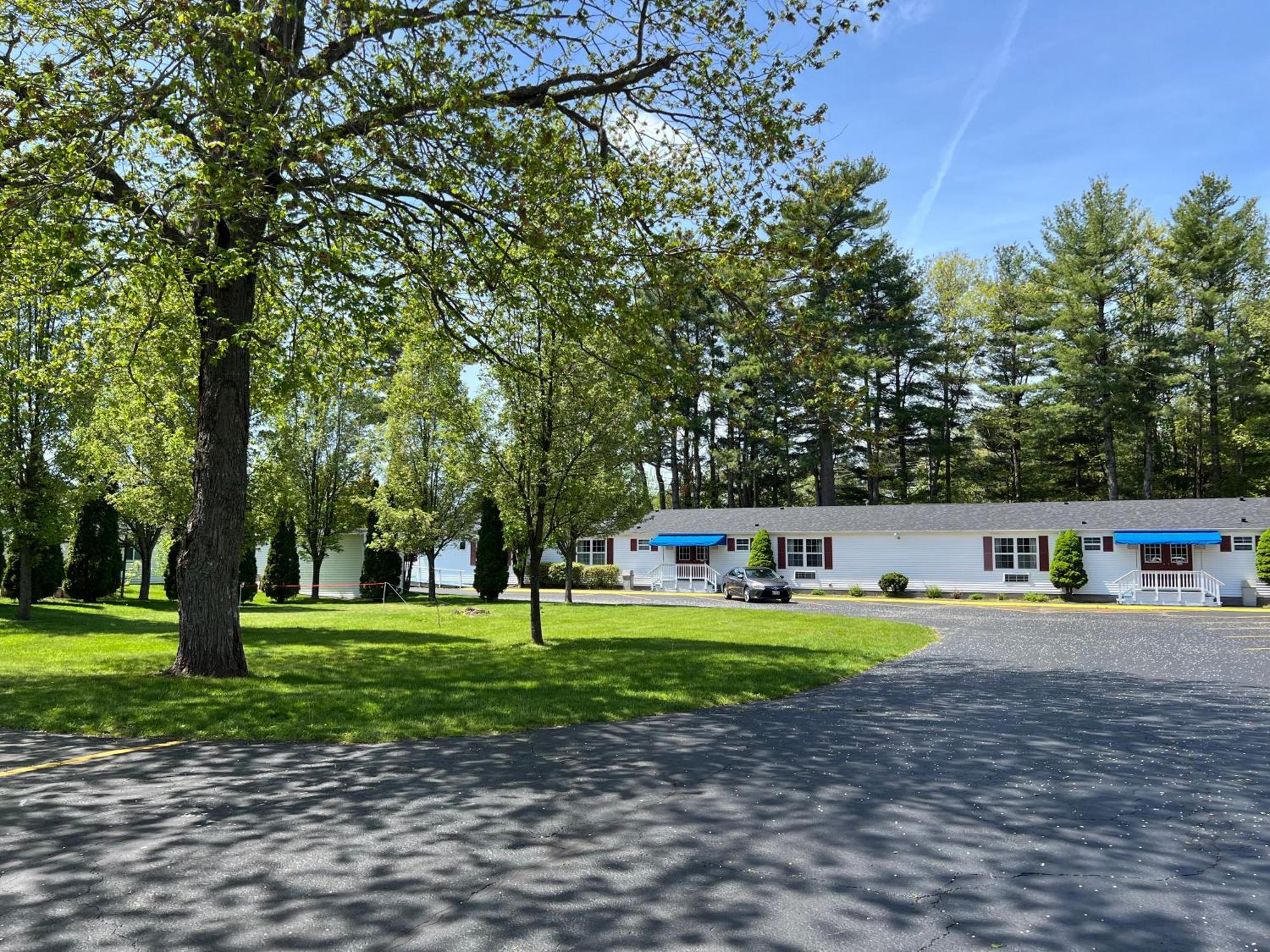 Rodeway Inn&Suites Brunswick near Hwy 1 Exterior foto